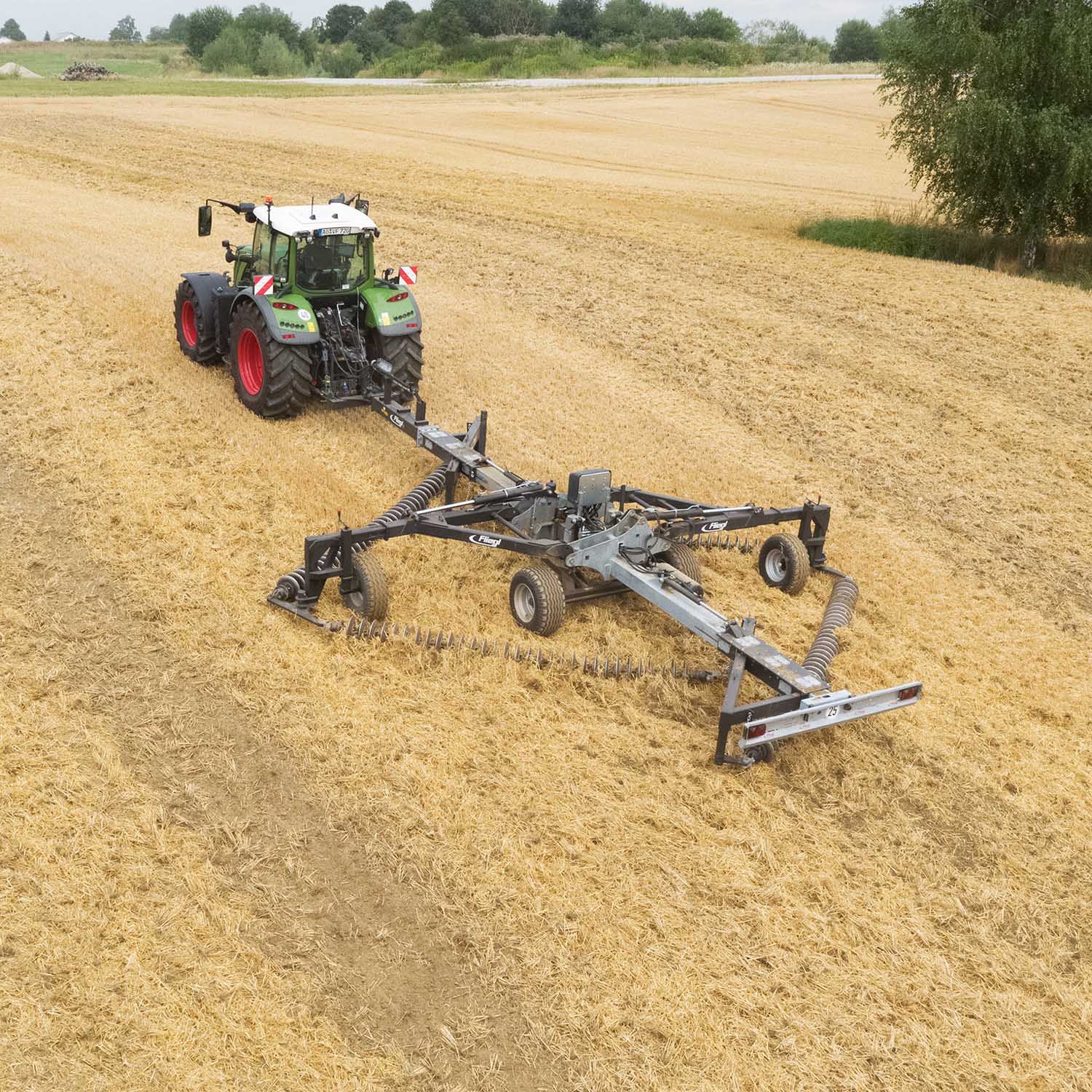 »KSE 680« disc chain harrow, hydraulically adjustable